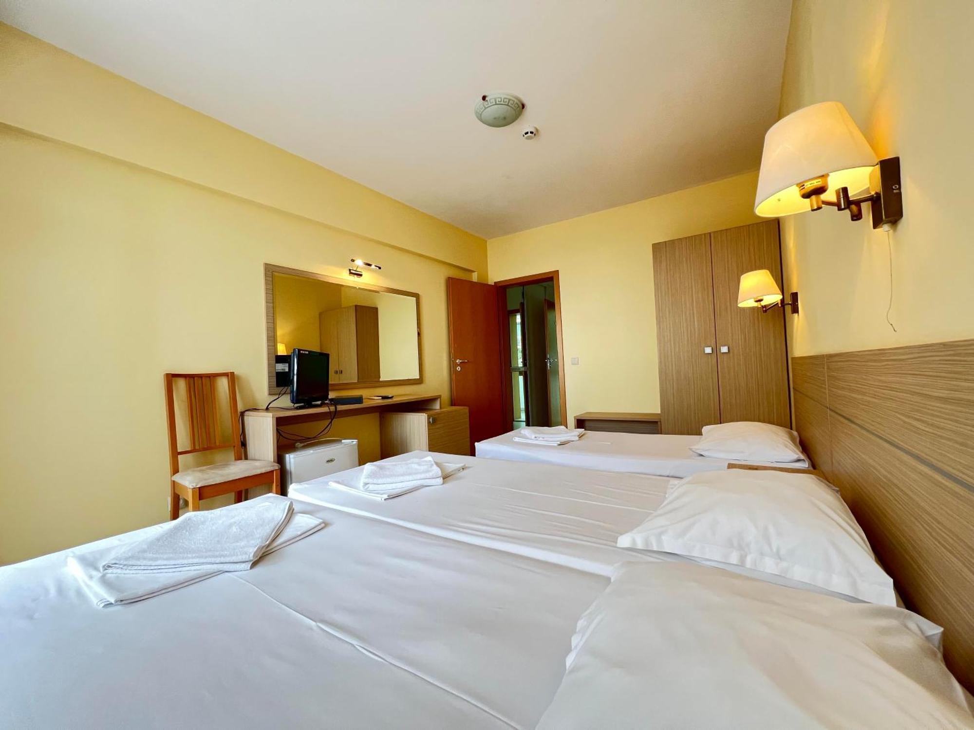 Александра Hotel Sveti Vlas Exterior photo